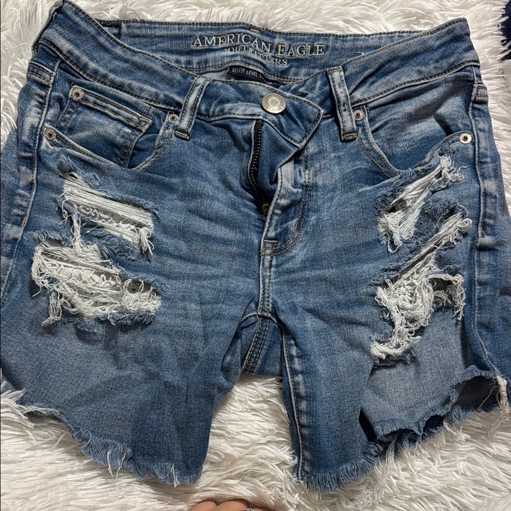 American Eagle Outfitters Women's Blue Distressed Denim Shorts